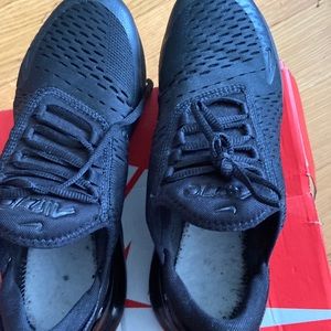 Big kids Nike Air Max 270